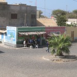 Le bar de Arminda sur la place de Palmeira : le lieu de rendez-vous !