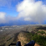 et retour le long de la crête qui canalise les thermiques, on devine Charly sous le nuage