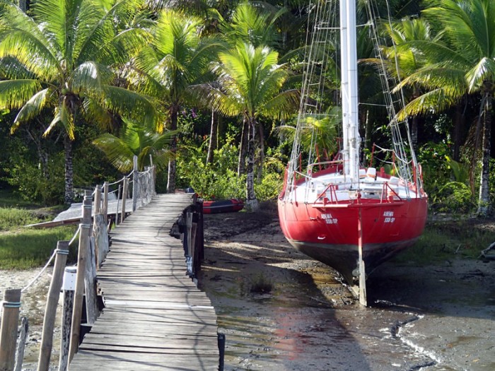 comme le bateau de Moitessier !