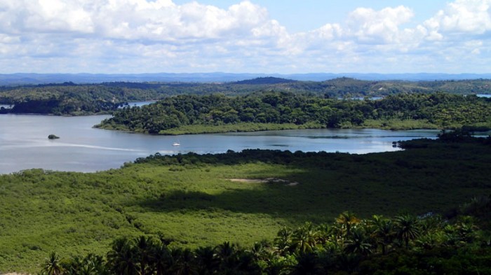 Le plan d'eau et L'Envol