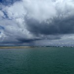 Le banc de sable en face de la marina Itaparica qui découvre à marée basse,