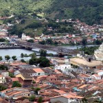 De l'autre côté du pont, le village de São Felix