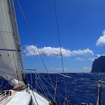 Le cap à contourner au Sud de l’île se rapproche