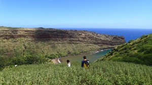 Baie de Hanamenu, en balade avec Taitoua