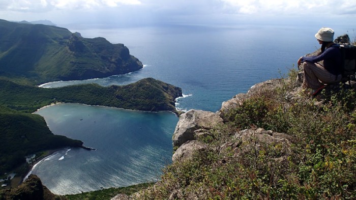 La baie de Taioa en forme de cœur, les anses de Hakatea et Hakaui