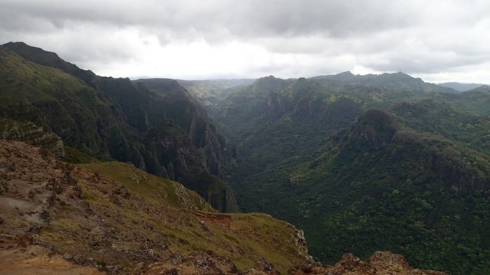 Vallée de Hakaui, vue depuis les crêtes