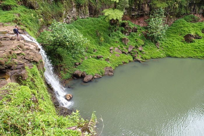 Une cascade sur le plateau de Toovii