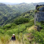 L’aiguille de basalte sur le chemin ancestral qui relie Taiohae et Hakaui