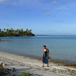 Le lagon bleu en robe tahitienne