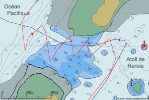 L’Envol à la voile dans la passe de Raroia (cartes CM93)