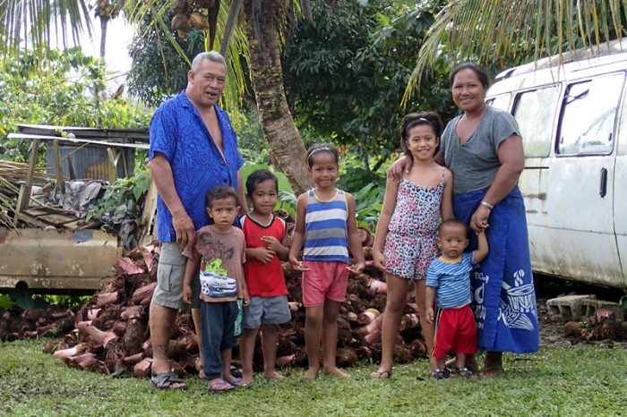 Famille de Tinei et Pita