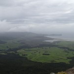 Whangapoua Beach et Creek vues depuis Coopers Castle (465m)