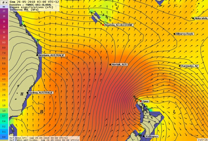 -12H, plus de 7m de houle martèle le Cap Nord