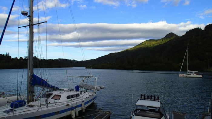 Rivière et marina de Hienghène (Grande Terre, côte E)