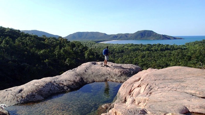 La cascade de Zoe Bay