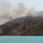 Entrée des gorges sous les flammes !