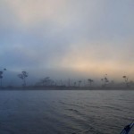 … grand-voile haute, empruntant le bras Est de la rivière Huon