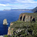 Vue du cap Hauy, le Monument (50m), le cap Pillar et le doigt du Blade