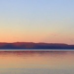 Ironstone Bay, coucher de soleil sur la péninsule Tasman
