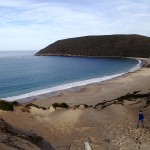 Crescent Bay et Mt Brown (173m)