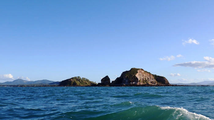 En arrivant à Port Newry, les Red Cliff Islands