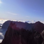 De l’antécime Nord (3052m), mer de nuages autour du Gros Morne (3019m)